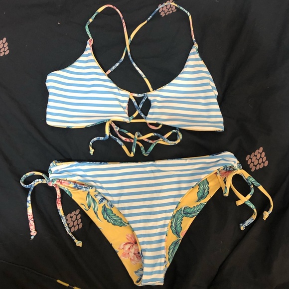 Reversible Bikini Set - Picture 4 of 5